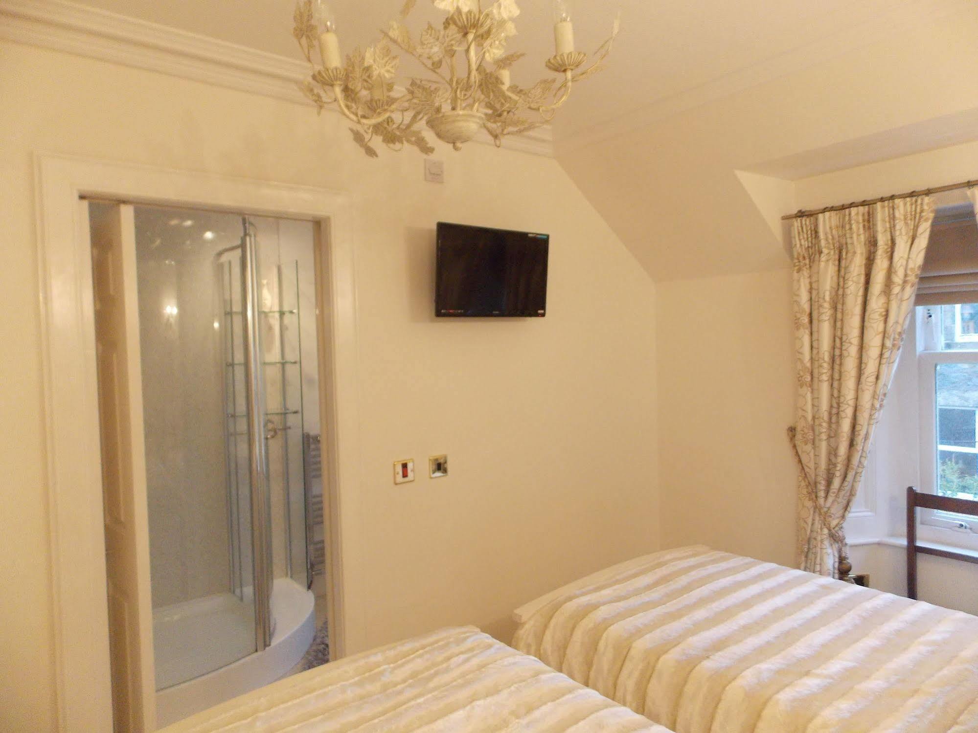 High Cliff Guest House Oban Bagian luar foto