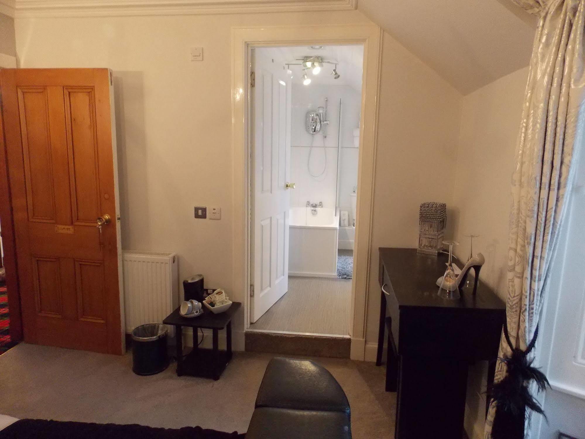 High Cliff Guest House Oban Bagian luar foto